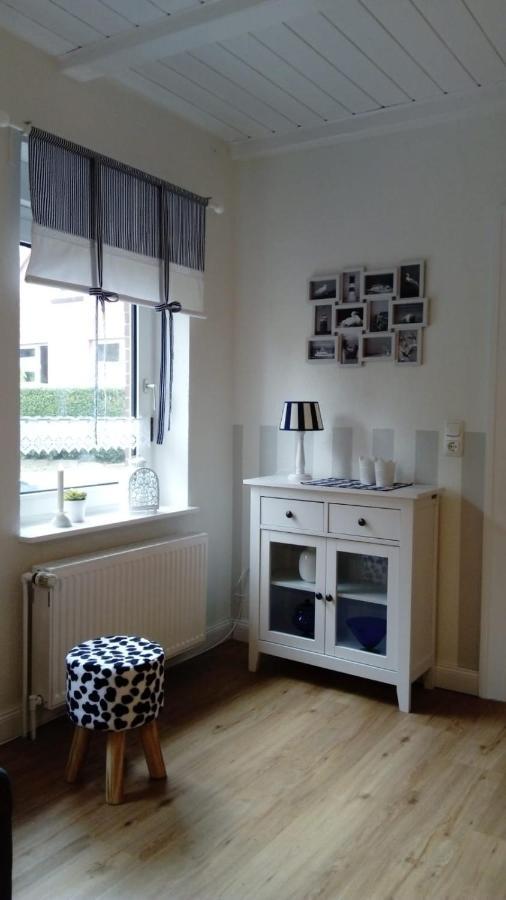 Ferienwohnung Alte Schmiede Schillig Esterno foto
