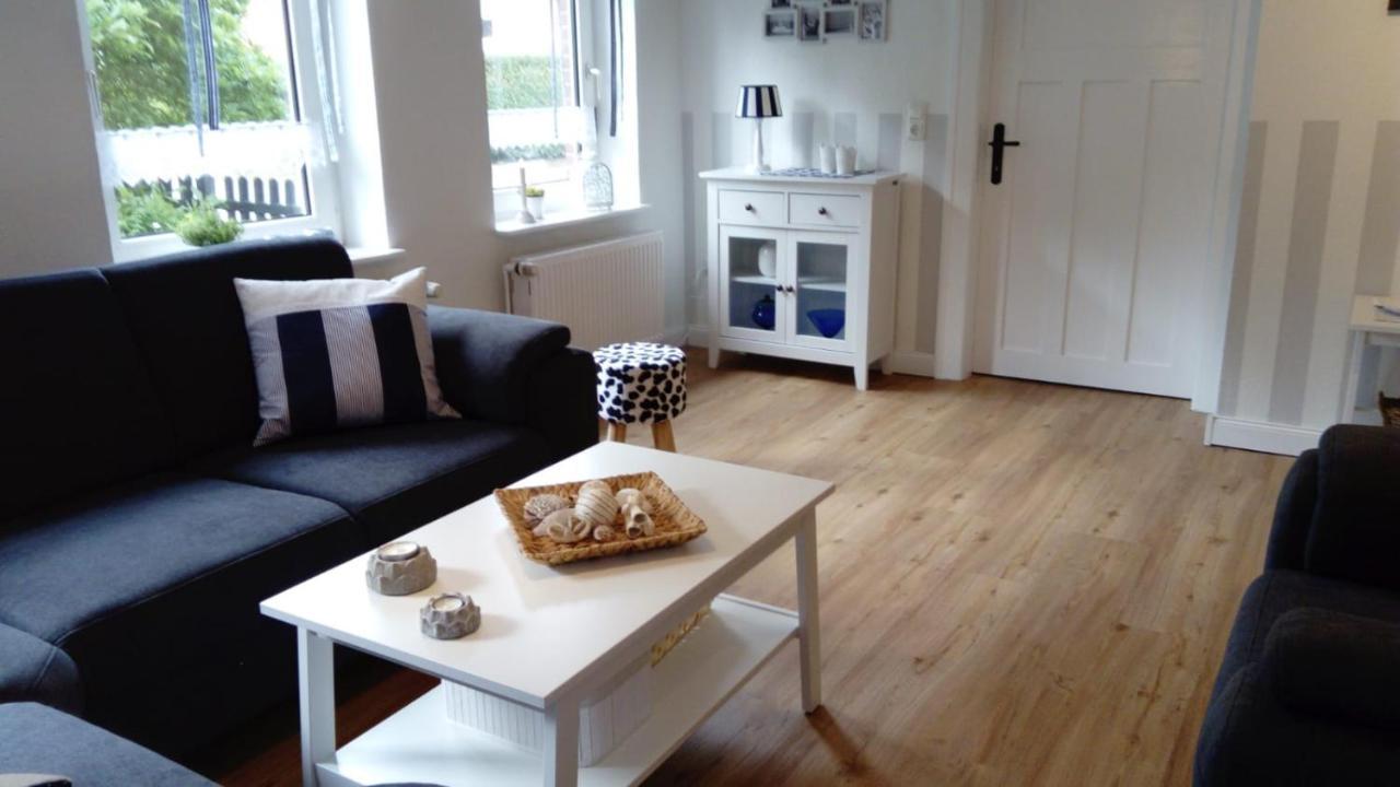 Ferienwohnung Alte Schmiede Schillig Esterno foto