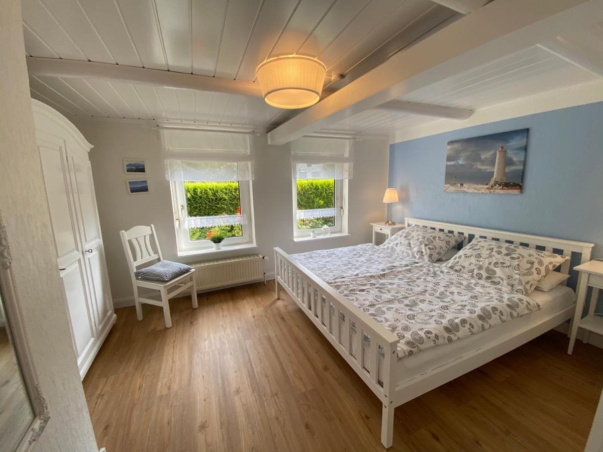 Ferienwohnung Alte Schmiede Schillig Esterno foto