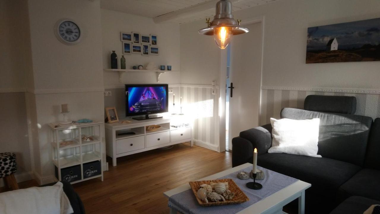 Ferienwohnung Alte Schmiede Schillig Esterno foto